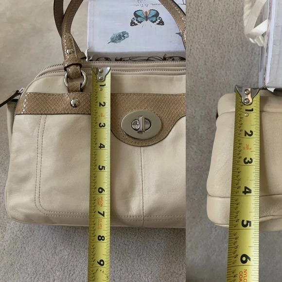 GREAT condition - Coach Penelope Ivory/brown Leather Satchel/shoulder Tote - Picture 5 of 15